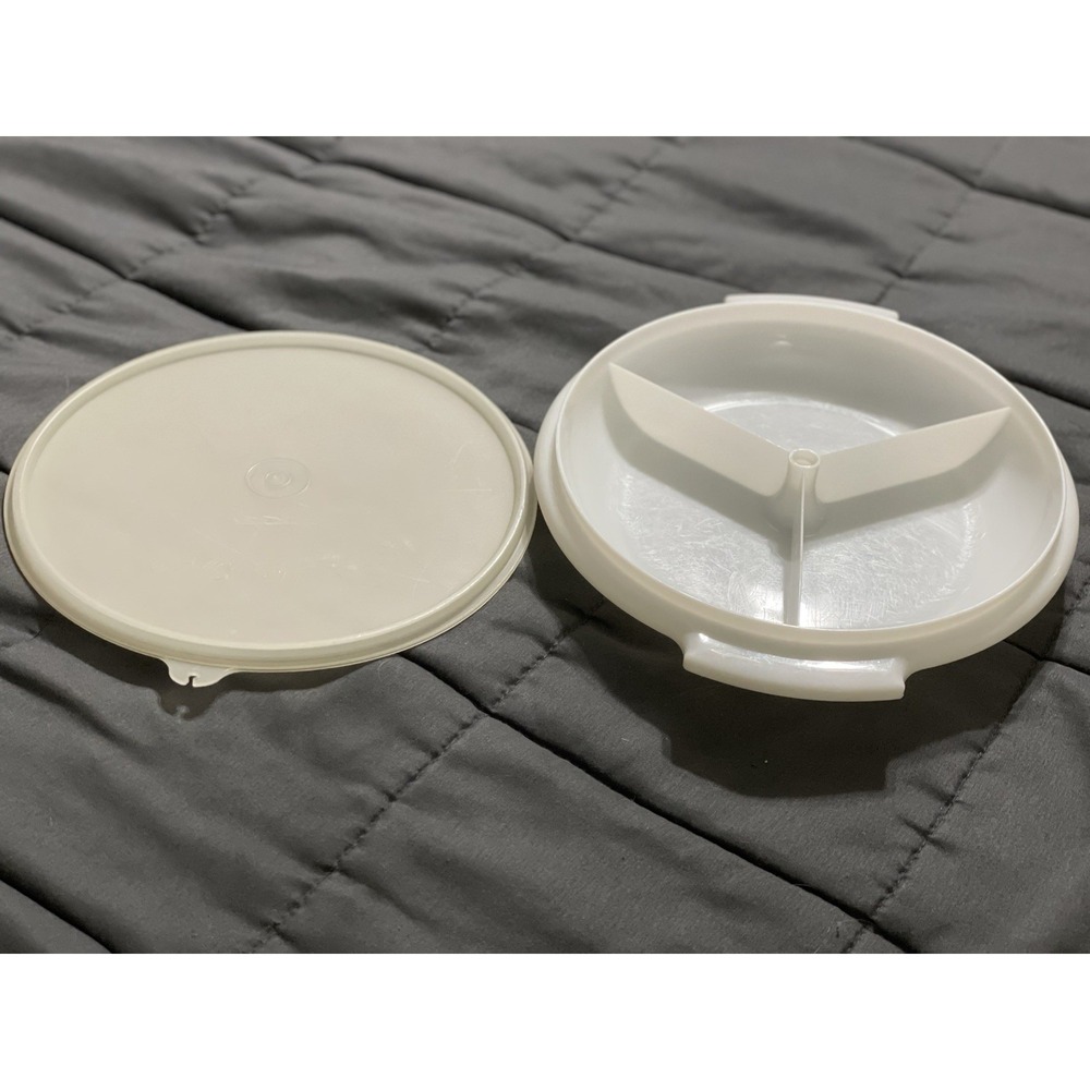 Vintage Tupperware #608 Suzette 8"‎ Divided Party Tray Dish No Handle With Lid